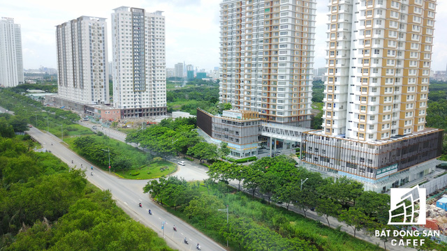  Cung đường 2km ở Nam Sài Gòn oằn mình cõng trên 40 cao ốc căn hộ cao cấp  - Ảnh 9.