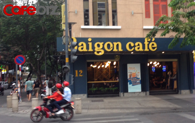 
Saigon Cafe tại phố đi bộ Nguyễn Huệ.
