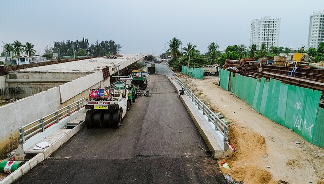  Cận cảnh dự án hầm chui lớn nhất TP.HCM sắp thông xe, thông điểm đen kẹt xe khu cảng Cát Lái  - Ảnh 3.