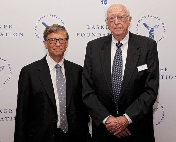Bill Gates đầu tư 100 triệu USD nhằm nghiên cứu chữa trị Alzheimer, lần đầu tiên thổ lộ cha mình mắc chứng bệnh quái ác này - Ảnh 1.