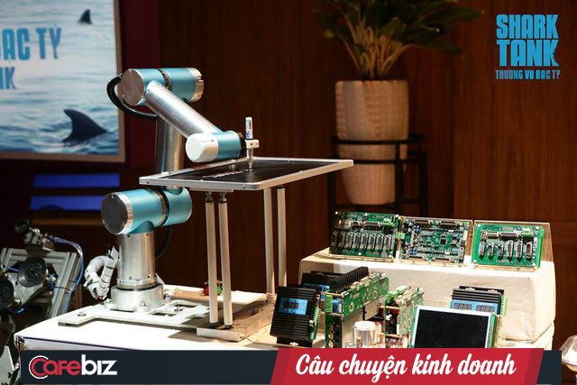 Shark Phú đầu tư nửa triệu USD vào startup robot tự động hóa dù cho rằng sản phẩm chỉ “thỏa mãn đam mê chứ không bán được cho các công ty lớn” - Ảnh 1. Shark Phú đầu tư nửa triệu USD vào startup robot tự động hóa dù cho rằng sản phẩm chỉ “thỏa mãn đam mê chứ không bán được cho các công ty lớn” - Ảnh 1.