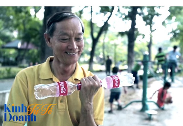 Câu chuyện thú vị về “cuộc sống thứ hai” của chai Coca-Cola tại Việt Nam - Ảnh 1.