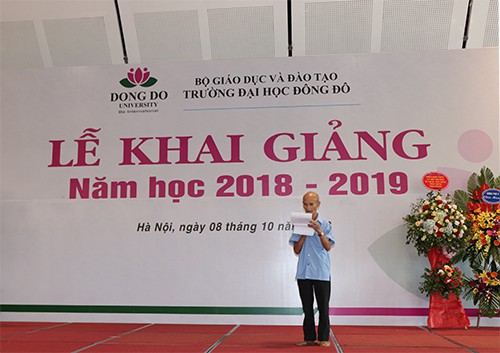 Cụ ông 85 tuổi ở Hà Nội ngày ngày đạp xe đến giảng đường: “Tôi đi học với các cháu để thỏa mãn giấc mơ ấp ủ bao năm” - Ảnh 2.