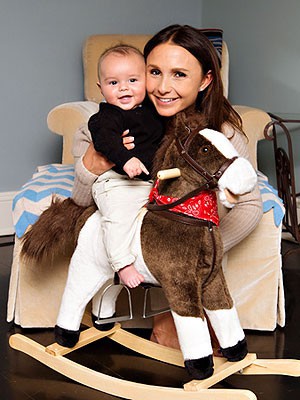 Cuộc đời bình dị đến khó tin của Georgina Bloomberg - Người thừa kế đế chế 52 tỷ USD - Ảnh 2. Cuộc đời bình dị đến khó tin của Georgina Bloomberg - Người thừa kế đế chế 52 tỷ USD - Ảnh 2.