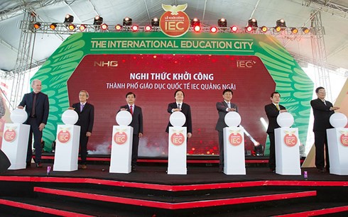 Tập đoàn giáo dục Nguyễn Hoàng mua lại cổ phần Trường Đại học Hoa Sen - Ảnh 1.
