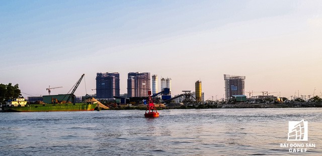 Cận cảnh dự án cầu 4.260 tỷ đồng đang xây dựng bắc qua sông Sài Gòn nối Quận 1 với Quận 2  - Ảnh 3.