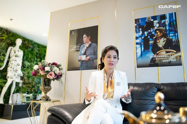  Doanh nhân Hà Bùi: Từ cô công nhân nhặt chỉ đến CEO thời trang Sohee - Ảnh 11.