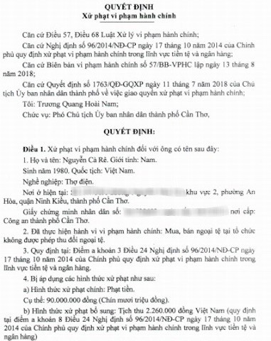 Anh thợ điện có thể xin miễn, giảm phạt 90 triệu vì đổi 100 USD trong tiệm vàng - Ảnh 1.