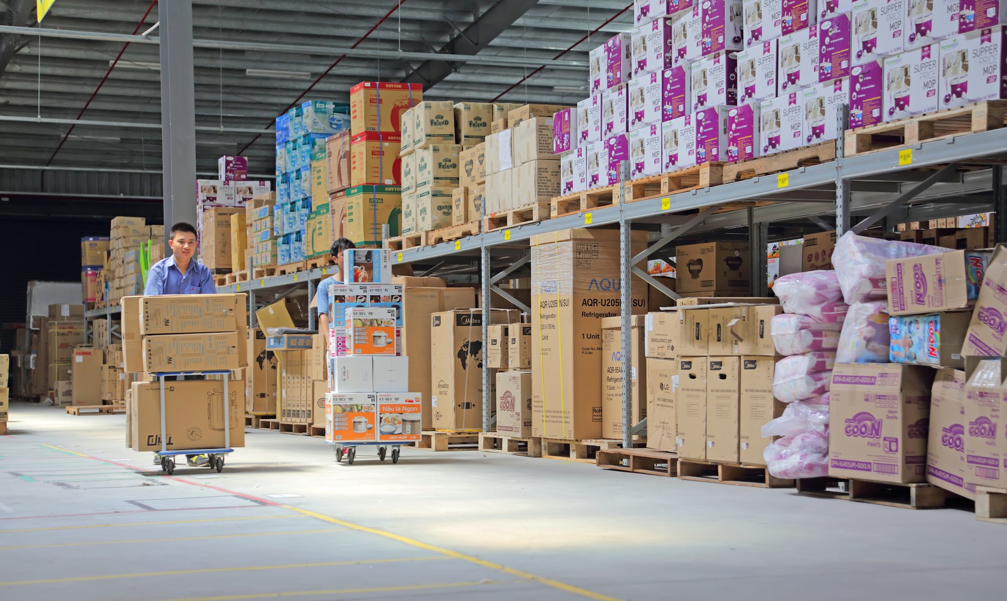 Tiki mở rộng hệ thống kho bãi: Cuộc chiến mở rộng thị trường hay hành trình chinh phục khách hàng? - Ảnh 1. Tiki mở rộng hệ thống kho bãi: Cuộc chiến mở rộng thị trường hay hành trình chinh phục khách hàng? - Ảnh 1.