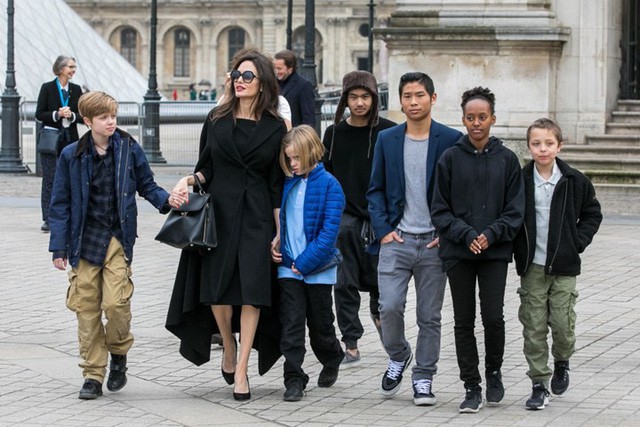 Rộ tin quyền nuôi 6 con của Angelina Jolie và Brad Pitt đã được phân chia, bất ngờ nhất là sự lựa chọn của Pax Thiên - Ảnh 1.