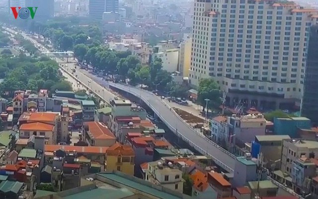  Toàn cảnh cầu vượt hơn 300 tỷ đồng ở Hà Nội sắp khánh thành  - Ảnh 2.
