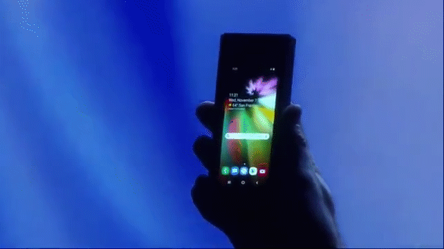 Đây là chiếc smartphone màn hình gập của Samsung - Ảnh 1.