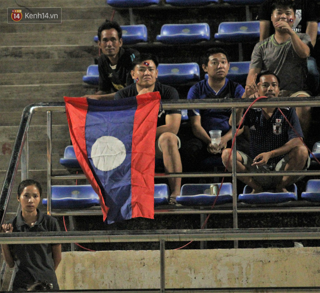 aff cup 2018 - Đây mới là lý do khiến cầu thủ Lào chạnh lòng sau trận thua Việt Nam ở AFF Cup 2018 - photo aff cup 2018 - photo 9 15417358817311824787265 - Đây mới là lý do khiến cầu thủ Lào chạnh lòng sau trận thua Việt Nam ở AFF Cup 2018