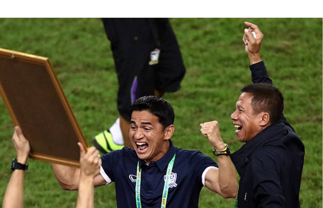 aff cup 2018 - Huyền thoại bóng đá Thái Lan Kiatisak: “Việt Nam hiện tại quá hay, 99% sẽ vô địch AFF Cup 2018” - photo aff cup 2018 - photo 1 1544756760884569741997 - Huyền thoại bóng đá Thái Lan Kiatisak: “Việt Nam hiện tại quá hay, 99% sẽ vô địch AFF Cup 2018”