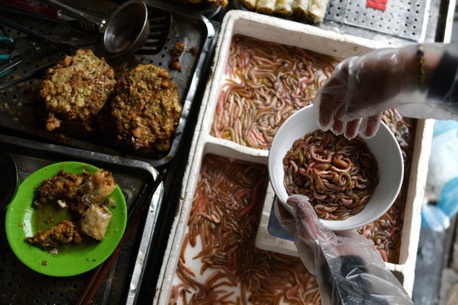 món ngon mùa đông hà nội - Món ngon mùa đông Hà Nội xuất hiện lung linh trên báo Pháp nhưng nhiều người vẫn không dám ăn vì lý do này - photo món ngon mùa đông hà nội - photo 4 15455268992012034528261 - Món ngon mùa đông Hà Nội xuất hiện lung linh trên báo Pháp nhưng nhiều người vẫn không dám ăn vì lý do này