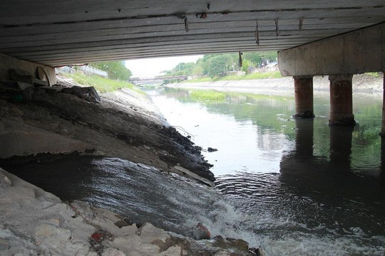  Có tập đoàn muốn biến sông Tô Lịch thành giống sông Seine hoặc sông Thames  - Ảnh 2.