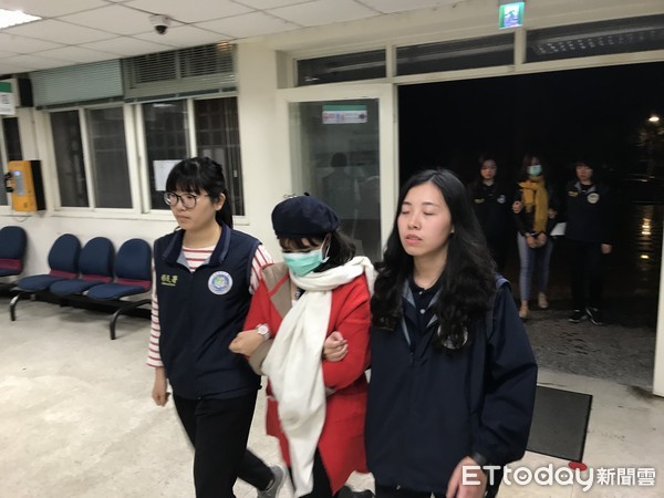  Cảnh sát Đài Loan mai phục bắt người, triệt phá 1 đường dây người Việt lừa đảo người Việt - Ảnh 1.
