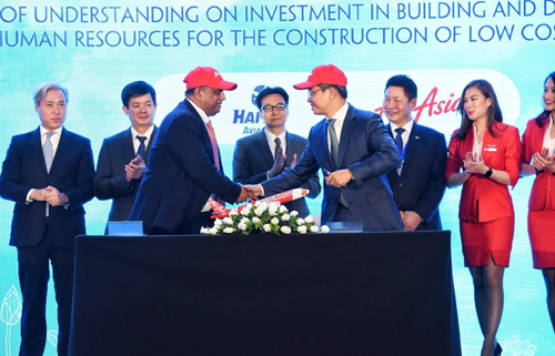 Tổng giám đốc AirAsia: Hy vọng tháng 7-8 năm sau, AirAsia Vietnam có thể cất cánh - Ảnh 1. Tổng giám đốc AirAsia: Hy vọng tháng 7-8 năm sau, AirAsia Vietnam có thể cất cánh - Ảnh 1.