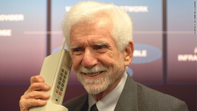 Cuộc gọi điện thoại di động đầu tiên trên thế giới sắp được 45 năm - Ảnh 2.