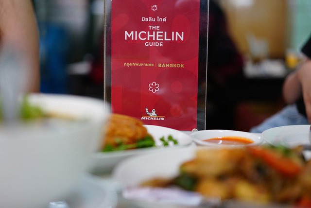  Quán ăn vỉa hè giá cao như nhà hàng đạt được ngôi sao Michelin danh giá ở Thái Lan, mỗi ngày chỉ phục vụ đúng 50 khách  - Ảnh 15.