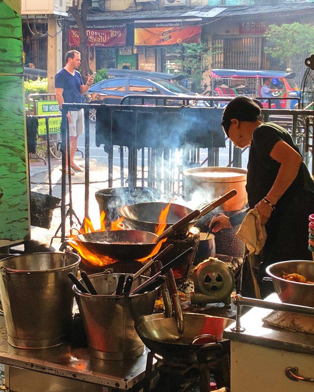  Quán ăn vỉa hè giá cao như nhà hàng đạt được ngôi sao Michelin danh giá ở Thái Lan, mỗi ngày chỉ phục vụ đúng 50 khách  - Ảnh 4.