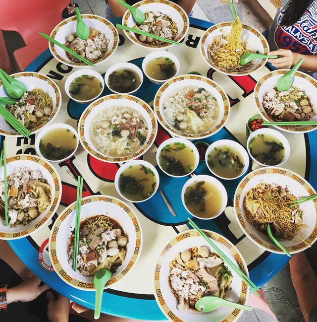 Đến bây giờ Michelin mới chỉ trao sao cho 3 quán ăn vỉa hè, và tất cả chúng đều rất gần Việt Nam - Ảnh 13. Đến bây giờ Michelin mới chỉ trao sao cho 3 quán ăn vỉa hè, và tất cả chúng đều rất gần Việt Nam - Ảnh 13.