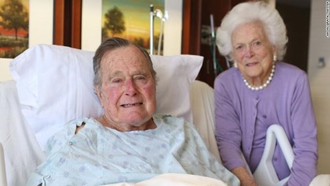 Cuộc đời của Barbara Bush, cựu Đệ nhất phu nhân Mỹ vừa qua đời ở tuổi 92 - Ảnh 10.