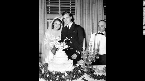 Cuộc đời của Barbara Bush, cựu Đệ nhất phu nhân Mỹ vừa qua đời ở tuổi 92 - Ảnh 2.