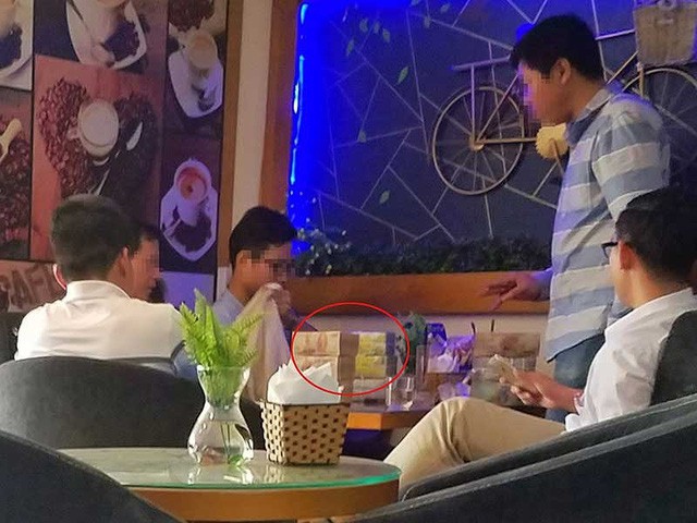 Vân Đồn chờ đặc khu, giá đất thổi vù vù - Ảnh 1. Vân Đồn chờ đặc khu, giá đất thổi vù vù - Ảnh 1.