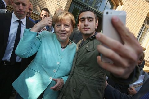  Chùm ảnh: Khi các lãnh đạo thế giới cũng selfie - Ảnh 3.