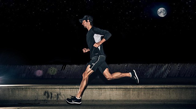  Thời gian tốt nhất để tập thể dục không phải lúc sáng sớm, cơ bắp sẽ khỏe hơn 30% nếu bạn rèn luyện vào buổi tối  - Ảnh 2.