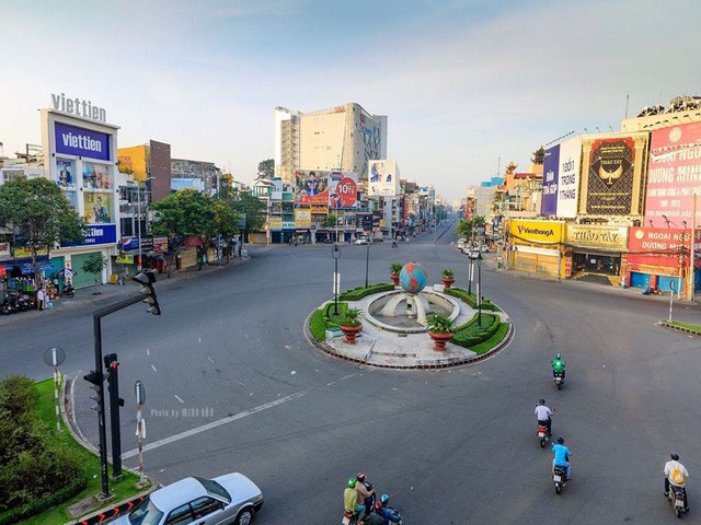  Giá thuê mặt bằng nhà phố tại khu Tây Sài Gòn tăng cao ngất ngưởng  - Ảnh 1.
