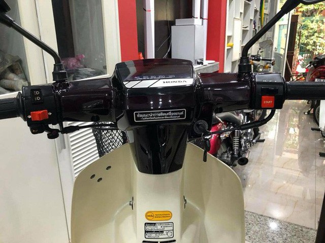 Chiếc xe Honda Dream II 16 năm tuổi được rao bán gần 1,2 tỷ đồng khiến cư dân mạng tranh cãi - Ảnh 4. Chiếc xe Honda Dream II 16 năm tuổi được rao bán gần 1,2 tỷ đồng khiến cư dân mạng tranh cãi - Ảnh 4.