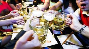 Nhiều hãng bia ngoại tháo chạy khỏi thị trường Việt Nam - Ảnh 1. Nhiều hãng bia ngoại tháo chạy khỏi thị trường Việt Nam - Ảnh 1.