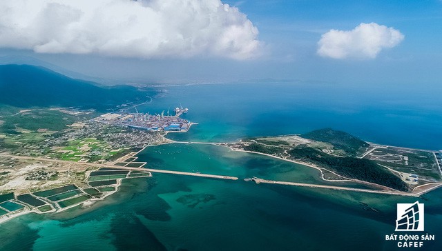 Cận cảnh Bắc Vân Phong nhìn từ trên cao, nơi đang diễn ra cơn sốt đất - Ảnh 2. Cận cảnh Bắc Vân Phong nhìn từ trên cao, nơi đang diễn ra cơn sốt đất - Ảnh 2.