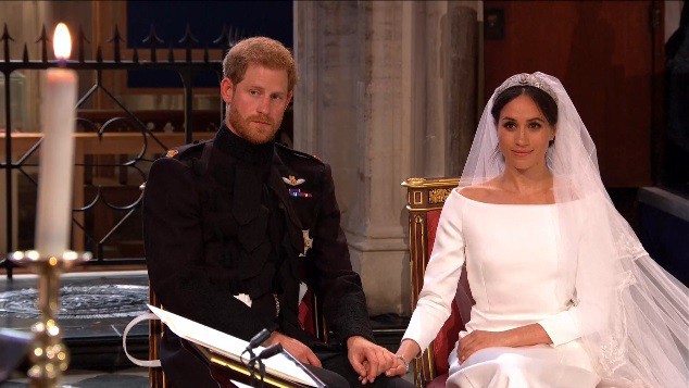 Nét mặt xúc động và đăm chiêu của hoàng tử Harry trong ngày cưới và lý do thực sự đằng sau - Ảnh 2.