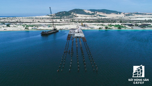 Cận cảnh Bắc Vân Phong nhìn từ trên cao, nơi đang diễn ra cơn sốt đất - Ảnh 12. Cận cảnh Bắc Vân Phong nhìn từ trên cao, nơi đang diễn ra cơn sốt đất - Ảnh 12.