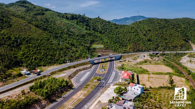  Cận cảnh Bắc Vân Phong nhìn từ trên cao, nơi đang diễn ra cơn sốt đất  - Ảnh 21.