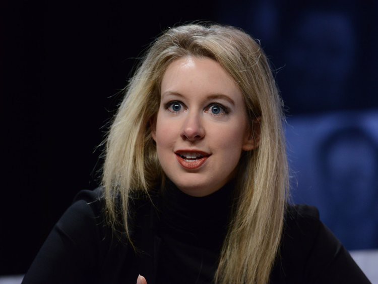 Elizabeth Holmes: Cuộc đời nữ tỷ phú từ trẻ nhất thế giới đến trắng tay  - Ảnh 8.