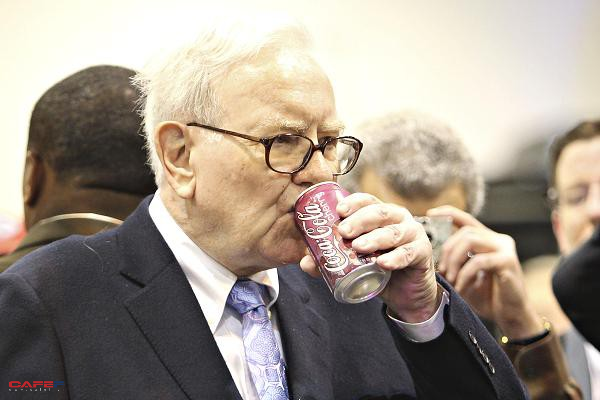 Là tỷ phú giàu thứ 3 thế giới nhưng bữa sáng của Warren Buffett chỉ có giá bằng một bát phở  - Ảnh 1.