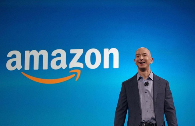 Một lần làm bà ngoại khóc và bài học nhớ đời của CEO Amazon Jeff Bezos về sự tử tế  - Ảnh 4.