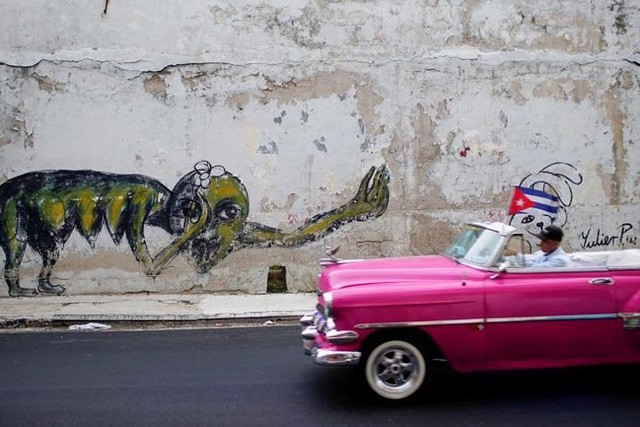 Ảnh: Vẻ đẹp hớp hồn của các xe ô tô cổ trên các góc phố nẻo đường Cuba - Ảnh 2.