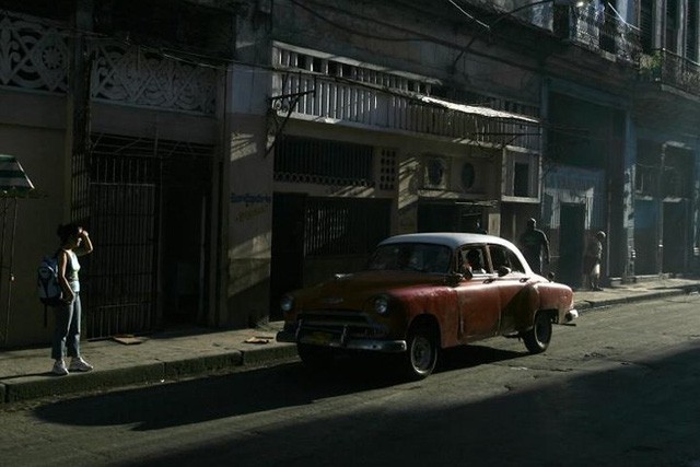 Ảnh: Vẻ đẹp hớp hồn của các xe ô tô cổ trên các góc phố nẻo đường Cuba - Ảnh 12.