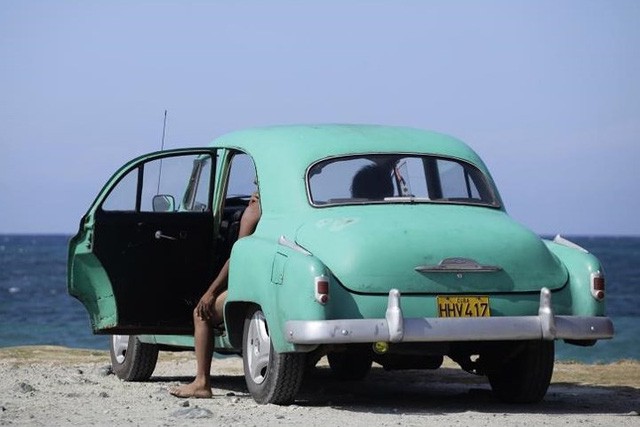 Ảnh: Vẻ đẹp hớp hồn của các xe ô tô cổ trên các góc phố nẻo đường Cuba - Ảnh 9.
