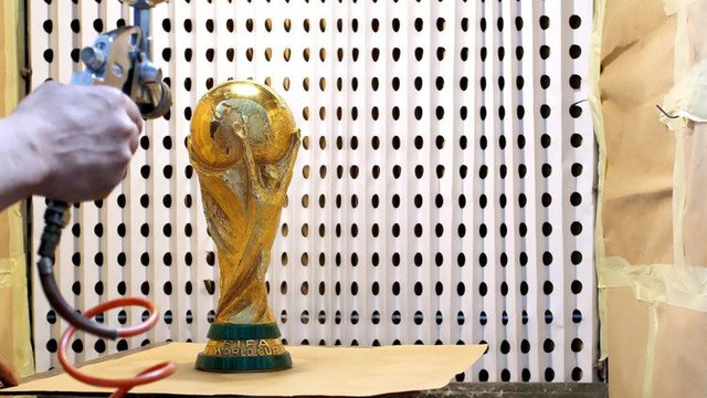  Đột nhập xưởng sản xuất Cúp vàng World Cup giá 456 tỷ đồng: Ánh hào quang giữa khói bụi  - Ảnh 5.