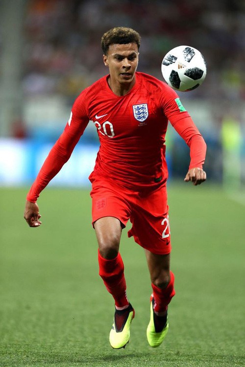 Hé lộ bùa phép cầu may của Messi và Ronaldo ở World Cup 2018 - Ảnh 1. Hé lộ bùa phép cầu may của Messi và Ronaldo ở World Cup 2018 - Ảnh 1.