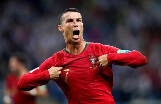 Hé lộ bùa phép cầu may của Messi và Ronaldo ở World Cup 2018 - Ảnh 4.