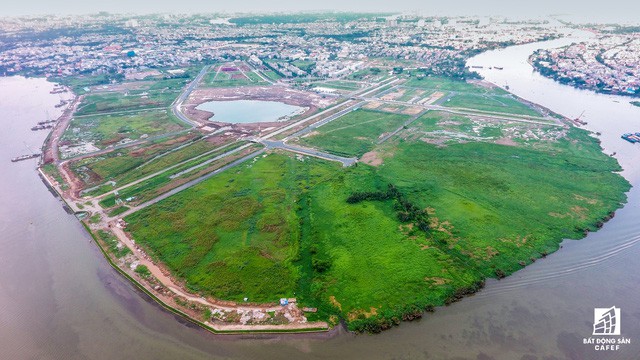  Ngổn ngang dự án khu đô thị 2 tỷ đô ven bờ sông đẹp nhất Sài Gòn sau gần 10 năm đầu tư  - Ảnh 2.