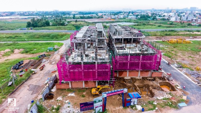  Ngổn ngang dự án khu đô thị 2 tỷ đô ven bờ sông đẹp nhất Sài Gòn sau gần 10 năm đầu tư  - Ảnh 12.