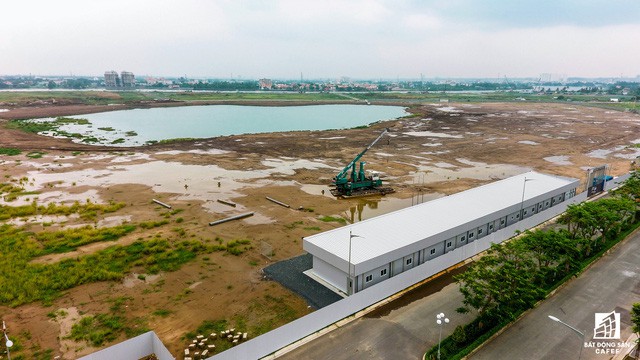  Ngổn ngang dự án khu đô thị 2 tỷ đô ven bờ sông đẹp nhất Sài Gòn sau gần 10 năm đầu tư  - Ảnh 5.